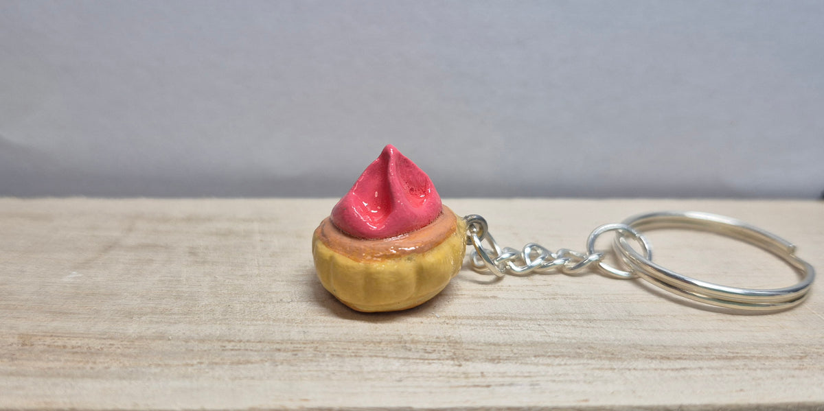 Iced-gem keychain (lighter shade)