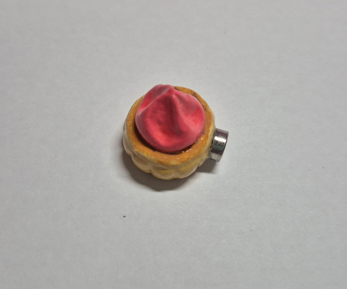 Iced gem magnet (lighter shade)