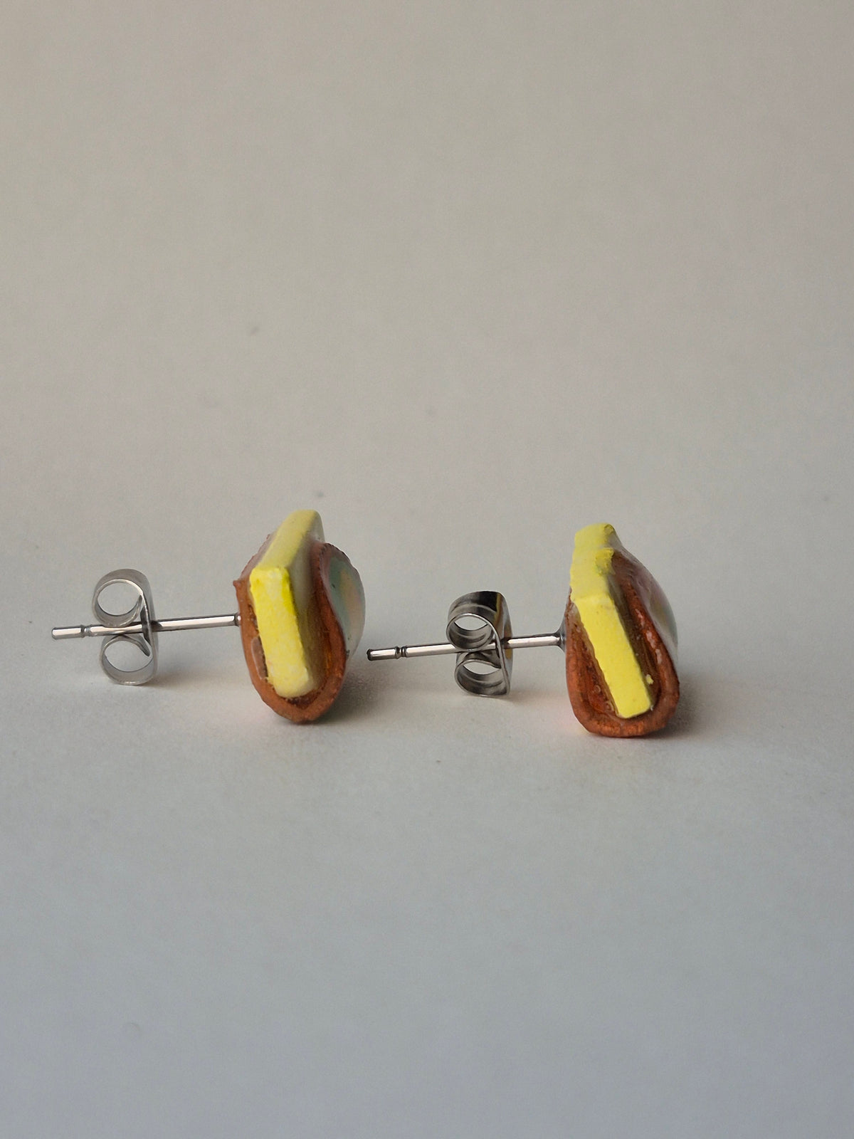 Singapore ice-cream bread studded earrings