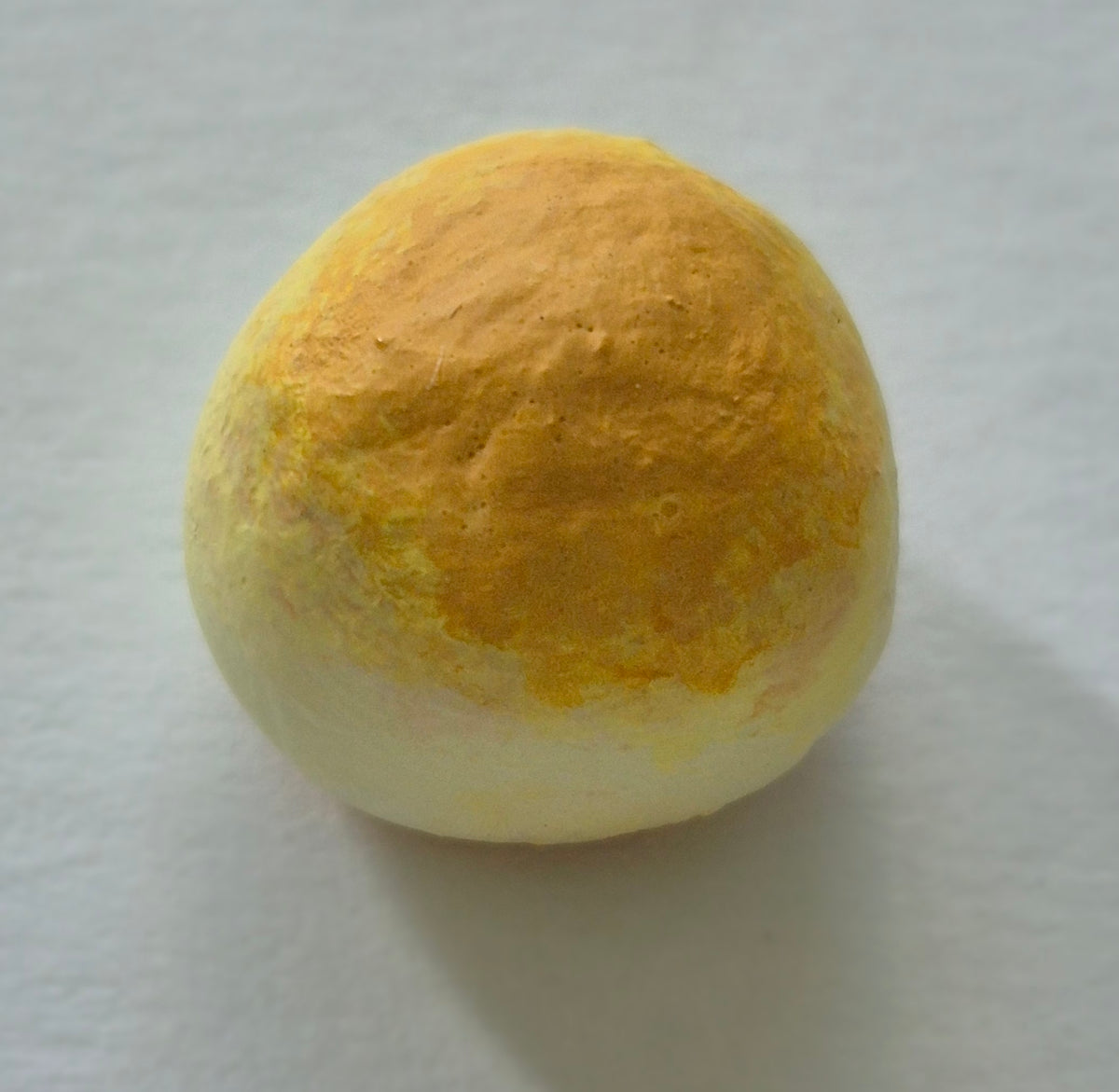 Small mantou biscuit (小馒头) magnet/pin